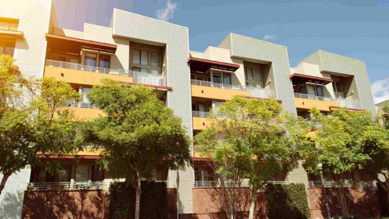 Real estate as one of E-2 visa franchise businesses